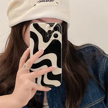 Black and White Wavy Design Phone Case